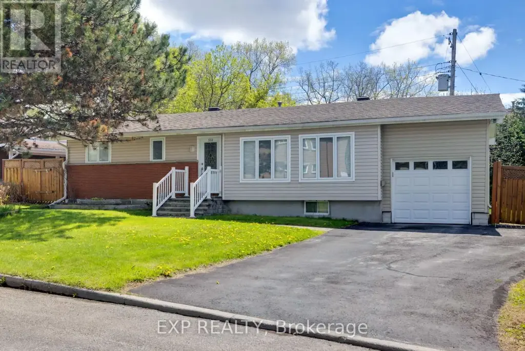 888 Charleswood Avenue, Ottawa